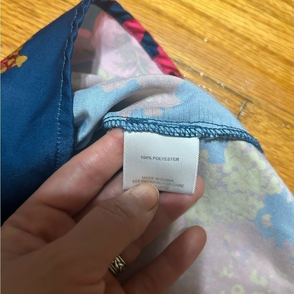 ModCloth Blue Satin Feel Floral Button Down Sleeves Relaxed Fit Size XL - Picture 8 of 11